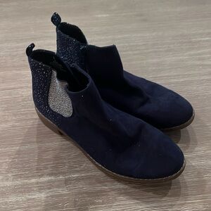 Girls’ OLD NAVY Faux Suede Navy Boots - Size 4 (Pre-Owned)